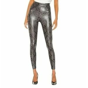 7 for All Mankind Mid Rise Faux Leather Legging Snake Skin Print Grey Size XS